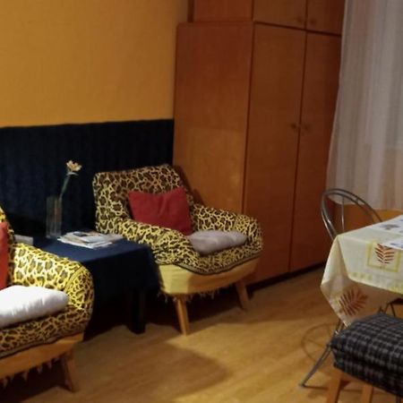 Minigarden Hause Apartment เอ็กเกอร์ ภายนอก รูปภาพ